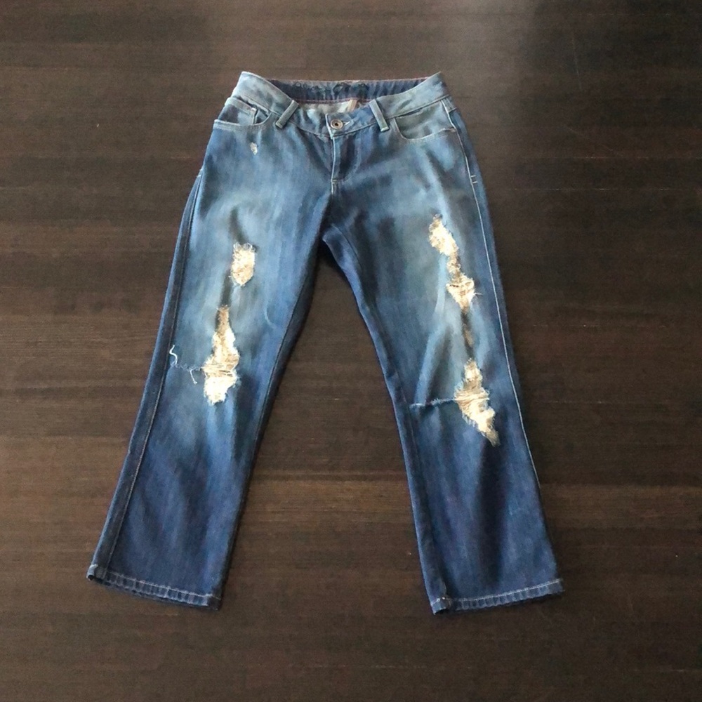 Alice + Olivia distressed, cropped denim